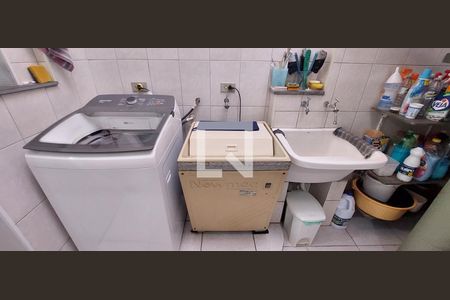 Casa à venda com 227m², 3 quartos e 2 vagasÁrea de Serviço