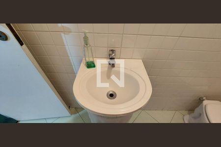 Casa à venda com 227m², 3 quartos e 2 vagasLavabo