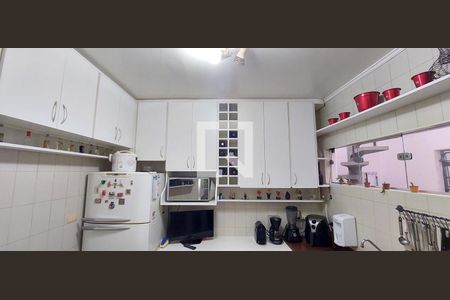 Casa à venda com 227m², 3 quartos e 2 vagasCozinha