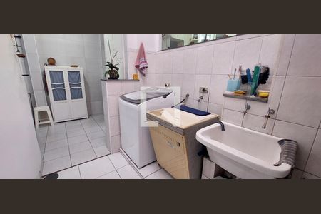 Casa à venda com 227m², 3 quartos e 2 vagasÁrea de Serviço