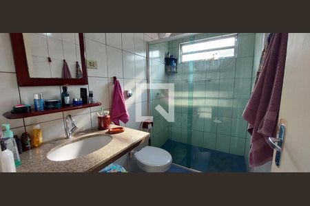 Casa à venda com 227m², 3 quartos e 2 vagasBanheiro Quarto 1 suíte