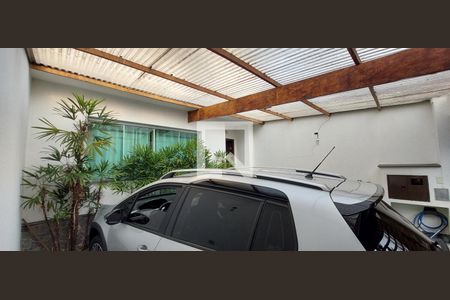 Casa à venda com 227m², 3 quartos e 2 vagasGaragem