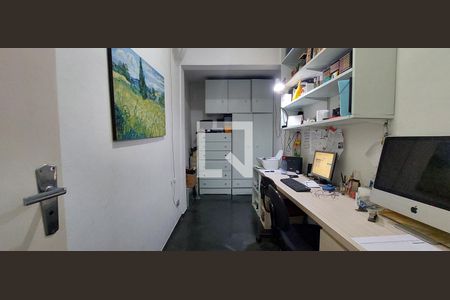 Casa à venda com 227m², 3 quartos e 2 vagasQuarto 4 / escritório