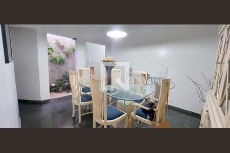 Casa à venda com 227m², 3 quartos e 2 vagasSala 3 de Jantar