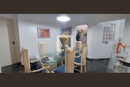 Casa à venda com 227m², 3 quartos e 2 vagasSala 3 de Jantar