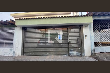 Casa à venda com 227m², 3 quartos e 2 vagasFachada