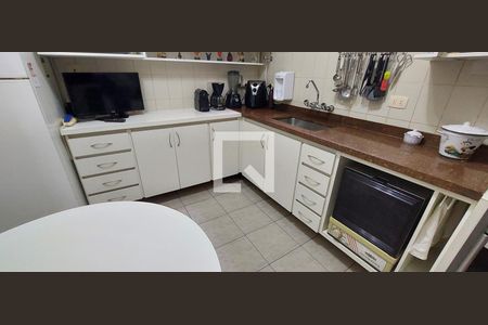 Casa à venda com 227m², 3 quartos e 2 vagasCozinha