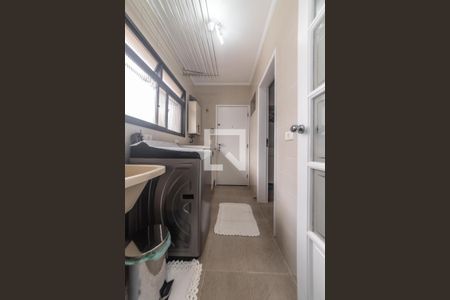 Apartamento para alugar com 120m², 3 quartos e 2 vagas Apartamento para alugar com 120m², 3 quartos e 2 vagasÁrea de Serviço