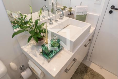 Apartamento para alugar com 120m², 3 quartos e 2 vagas Apartamento para alugar com 120m², 3 quartos e 2 vagasBanheiro Social