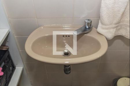 Apartamento para alugar com 120m², 3 quartos e 2 vagas Apartamento para alugar com 120m², 3 quartos e 2 vagasÁrea de Serviço - Banheiro