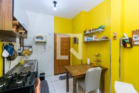 Apartamento à venda com 55m², 2 quartos e sem vagaCozinha