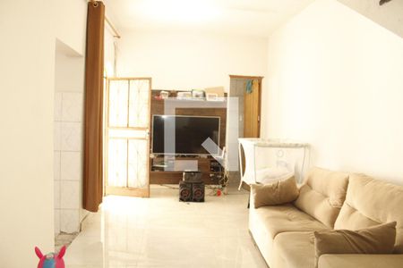 Sala de casa para alugar com 3 quartos, 120m² em Campo Alto, Contagem