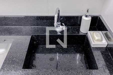 Apartamento para alugar com 41m², 2 quartos e sem vagaBanheiro