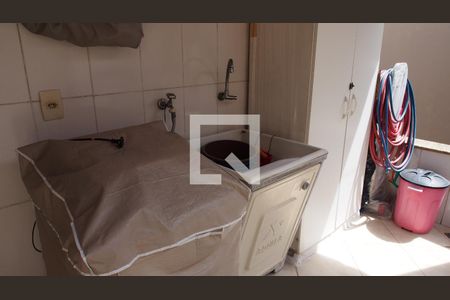 Casa de condomínio à venda com 118m², 2 quartos e 2 vagasÁrea de Serviço