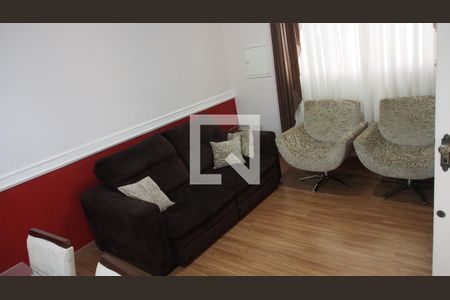 Casa de condomínio à venda com 118m², 2 quartos e 2 vagasSala