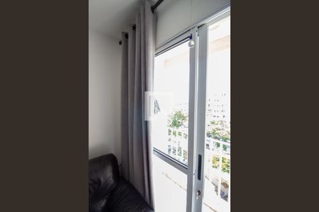 Sala / Varanda de apartamento para alugar com 2 quartos, 48m² em Jardim Sao Miguel, Ferraz de Vasconcelos