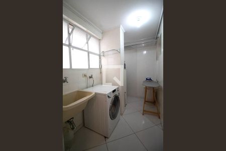 Apartamento à venda com 130m², 2 quartos e 1 vagaÁrea de Serviço