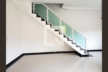 Casa à venda com 3 quartos, 95m² em Jardim Sabara, São Paulo