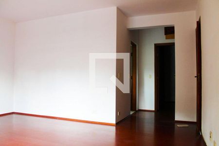 Casa à venda com 4 quartos, 420m² em Interlagos, São Paulo
