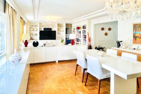 Apartamento à venda com 174m², 3 quartos e 2 vagas Apartamento à venda com 174m², 3 quartos e 2 vagasSala