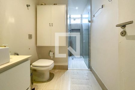 Apartamento à venda com 174m², 3 quartos e 2 vagas Apartamento à venda com 174m², 3 quartos e 2 vagasBanheiro