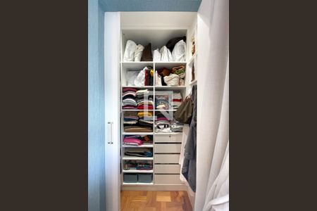 Apartamento à venda com 174m², 3 quartos e 2 vagas Apartamento à venda com 174m², 3 quartos e 2 vagasSuíte/Closet