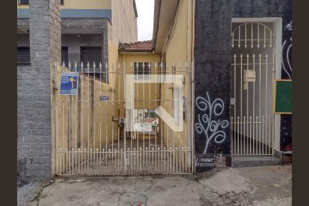 Casa para alugar com 45m², 1 quarto e sem vaga Casa para alugar com 45m², 1 quarto e sem vagaFachada