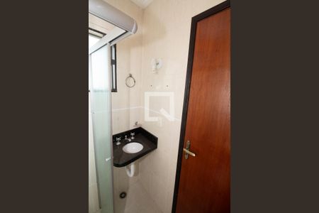 Casa de condomínio para alugar com 42m², 2 quartos e 2 vagasBanheiro quarto 1