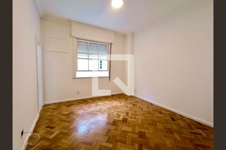 Apartamento para alugar com 112m², 3 quartos e sem vaga Apartamento para alugar com 112m², 3 quartos e sem vagaSuíte