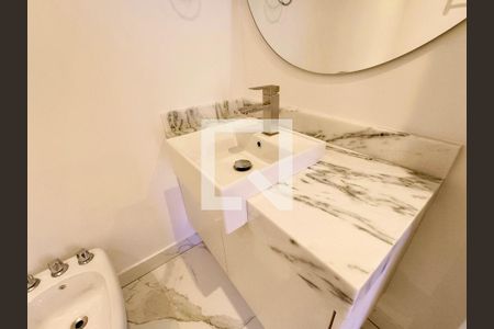 Apartamento para alugar com 112m², 3 quartos e sem vaga Apartamento para alugar com 112m², 3 quartos e sem vagaBanheiro social