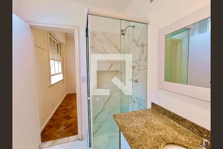 Apartamento para alugar com 112m², 3 quartos e sem vaga Apartamento para alugar com 112m², 3 quartos e sem vagaSuíte banheiro