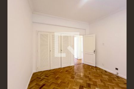 Apartamento para alugar com 112m², 3 quartos e sem vaga Apartamento para alugar com 112m², 3 quartos e sem vagaSuíte