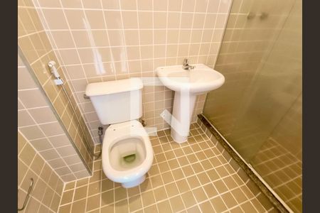 Apartamento para alugar com 112m², 3 quartos e sem vaga Apartamento para alugar com 112m², 3 quartos e sem vagaBanheiro serviço