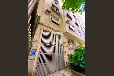 Apartamento para alugar com 112m², 3 quartos e sem vaga Apartamento para alugar com 112m², 3 quartos e sem vagaFachada com cartaz QA.