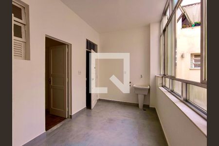 Apartamento para alugar com 112m², 3 quartos e sem vaga Apartamento para alugar com 112m², 3 quartos e sem vagaÁrea serviço