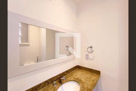 Apartamento para alugar com 112m², 3 quartos e sem vaga Apartamento para alugar com 112m², 3 quartos e sem vagaSuíte banheiro