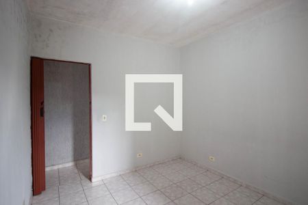 Casa à venda com 5 quartos, 333m² em Vila Carmosina, São Paulo