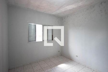 Casa à venda com 5 quartos, 333m² em Vila Carmosina, São Paulo