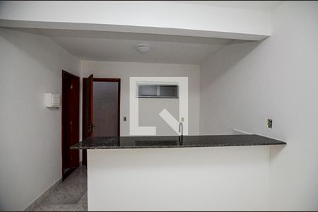Sala/Cozinha de casa de condomínio para alugar com 1 quarto, 45m² em Engenho do Mato, Niterói