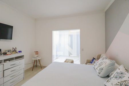 Casa à venda com 160m², 2 quartos e 2 vagas Casa à venda com 160m², 2 quartos e 2 vagasSuíte