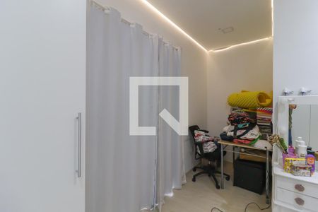 Casa à venda com 160m², 2 quartos e 2 vagas Casa à venda com 160m², 2 quartos e 2 vagasSuíte