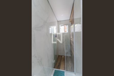 Casa à venda com 160m², 2 quartos e 2 vagas Casa à venda com 160m², 2 quartos e 2 vagasBanheiro da Suíte