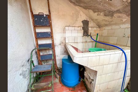 Casa à venda com 250m², 3 quartos e 4 vagas Casa à venda com 250m², 3 quartos e 4 vagasTanque no Quintal