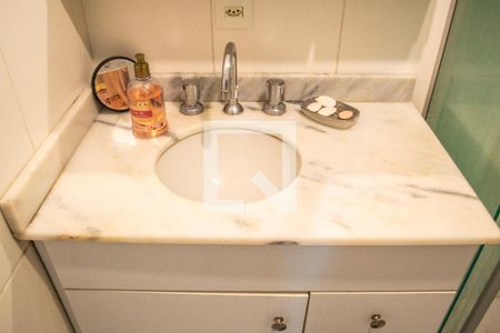 Apartamento à venda com 56m², 2 quartos e 2 vagasBanheiro