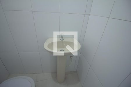 Casa para alugar com 55m², 2 quartos e sem vagaBanheiro