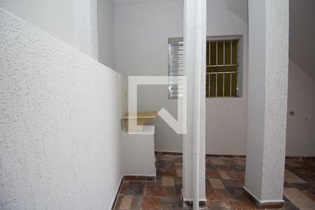 Casa para alugar com 55m², 2 quartos e sem vagaQuintal