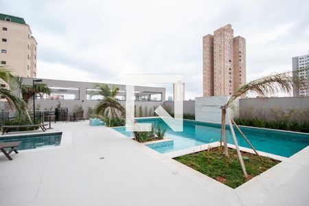 Apartamento à venda com 29m², 1 quarto e sem vaga Apartamento à venda com 29m², 1 quarto e sem vagaÁrea comum - Piscina