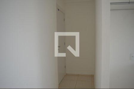 Corredor de entrada de apartamento à venda com 2 quartos, 47m² em Palmeiras, Belo Horizonte