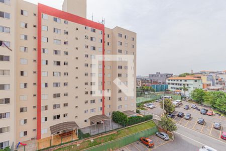 Vista da sala de apartamento para alugar com 2 quartos, 49m² em Vila da Oportunidade, Carapicuíba