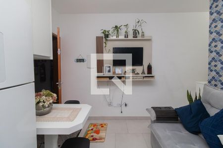 Apartamento à venda com 42m², 2 quartos e sem vaga Apartamento à venda com 42m², 2 quartos e sem vagaSala